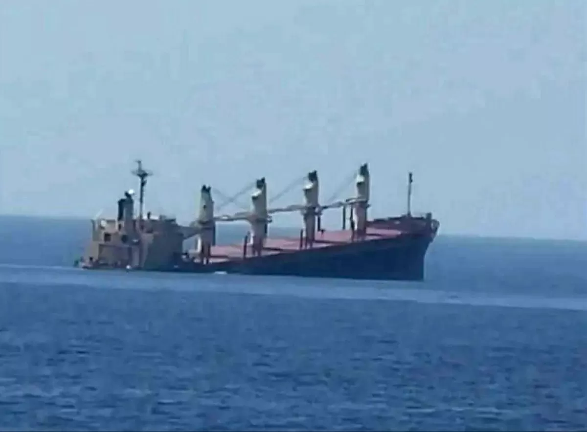 الحكومة تعلن تشكيل خلية أزمة للتعامل مع خطر تسرب كارثي من السفينة "روبيمار"