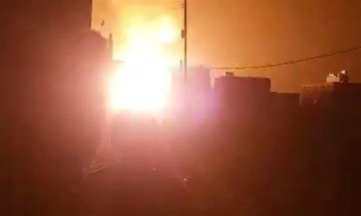 ذمار : انفجارات واندلاع حريق ضخم بمحطة غاز في معبر
