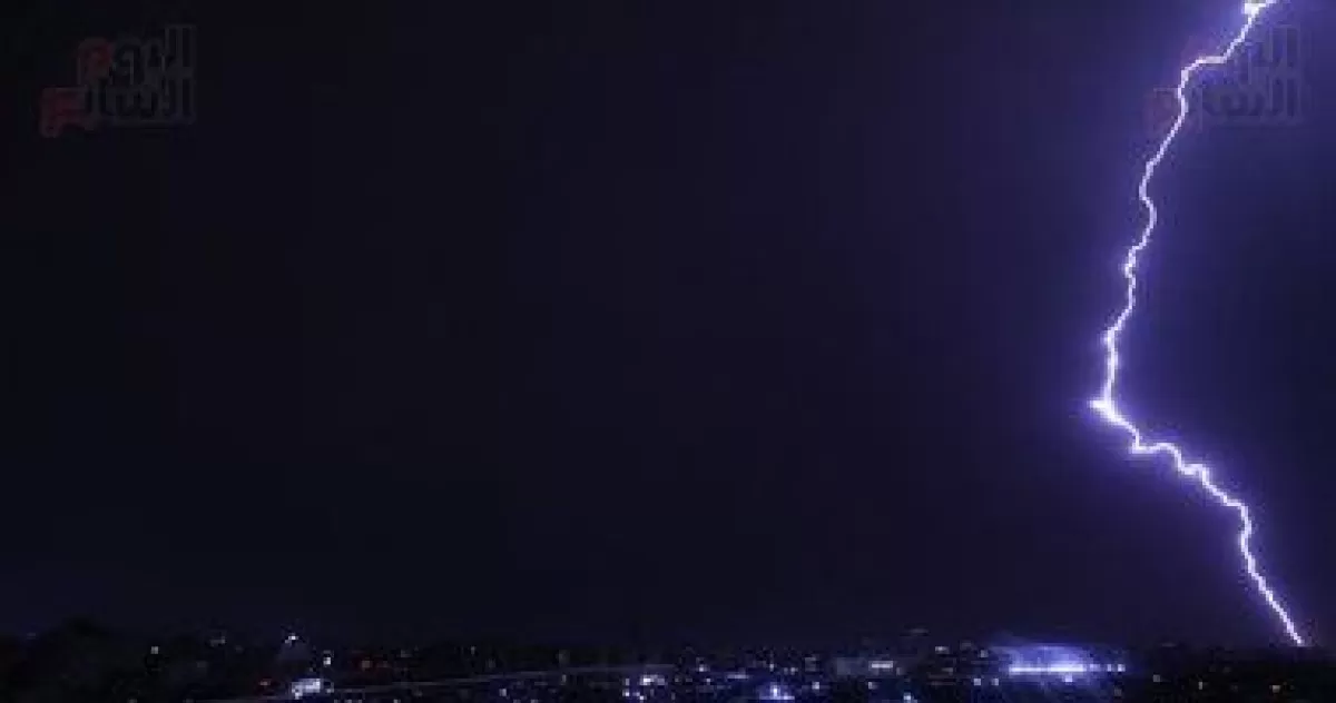 وفاة 11 شخصا جراء صواعق رعدية في أربع محافظات