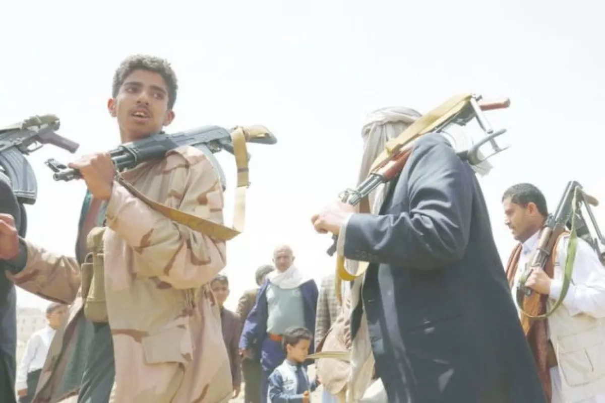جماعة الحوثي تواصل إجبار الموظفين على حضور تدريبات عسكرية في صنعاء