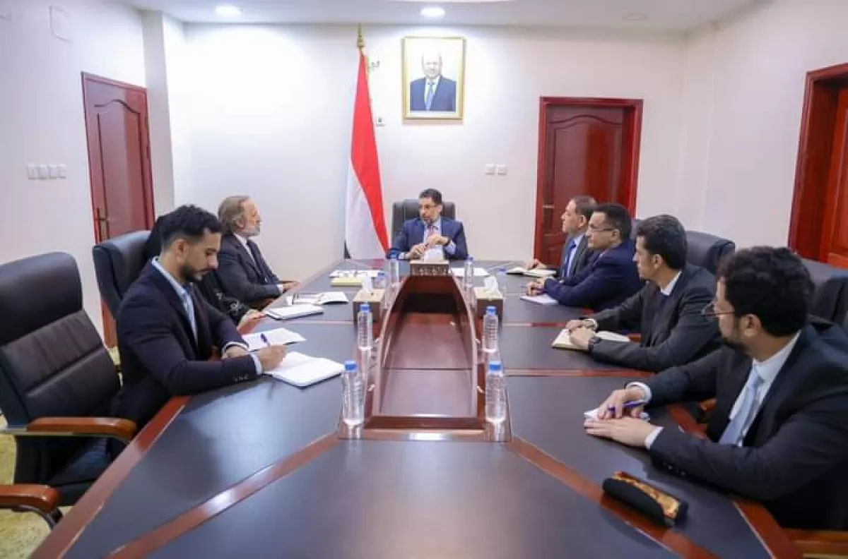 الحكومة تدعو المنظمات لنقل مقراتها إلى عدن مع تصاعد الانتهاكات الحوثية ضد موظفيها