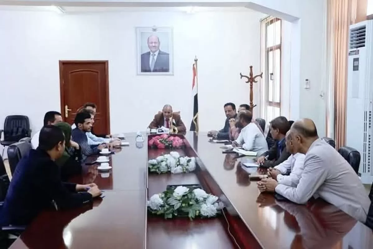 سلطات تعز تبحث مع منظمة سوليدرايتي تعزيز الشراكة التنموية