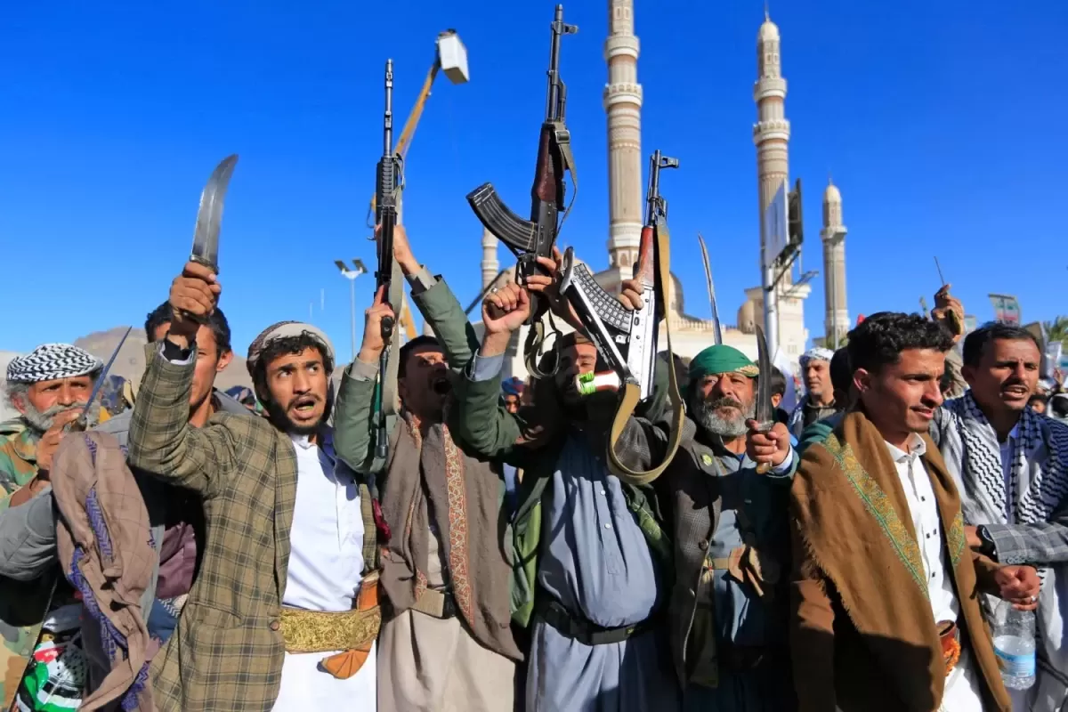 اختفاء قيادة الصف الأول للحوثيين والمنظمات الدولية تواجه صعوبة في التواصل معهم