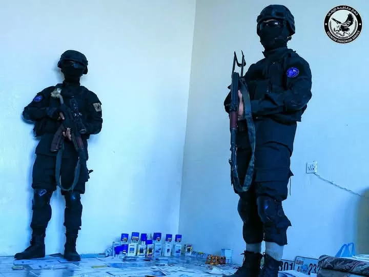 لحج : جهاز مكافحة الإرهاب يطيح بأخطر شبكة لتزوير الهويات والتصاريح العسكرية