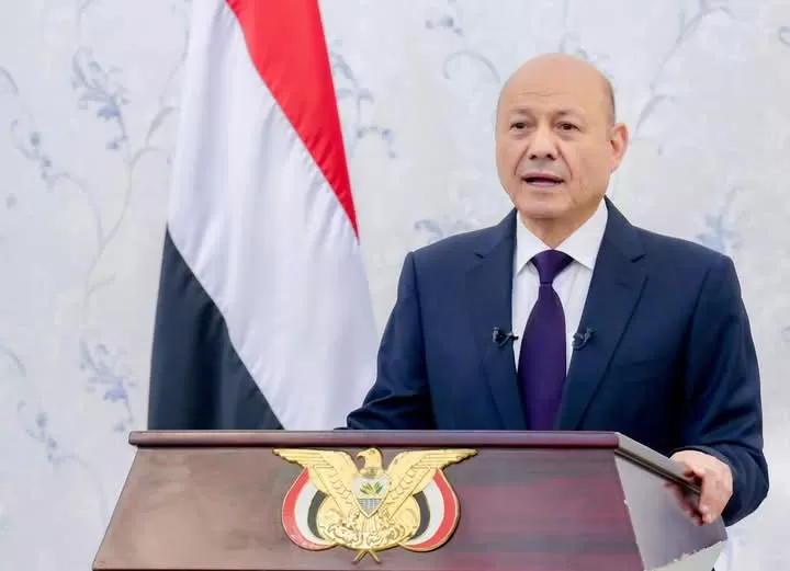 العليمي يؤكد: معركة استعادة البلد بحاجة إلى اصطفاف وطني حقيقي وبناء جبهة جمهورية