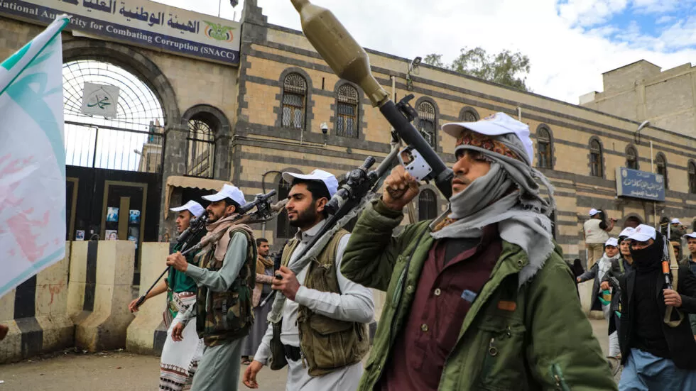 الحوثيون يفرجون عن ستة من عناصر القاعدة لتعزيز صفوف الجماعة (تفاصيل)