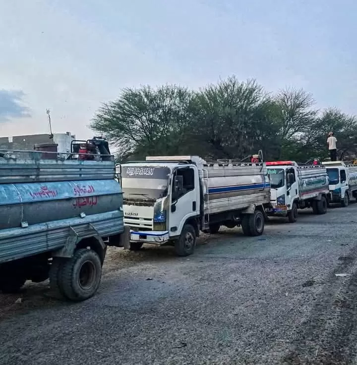 تعز تواجه أزمة مياه حادة وسط غياب تام للخدمات الأساسية (تفاصيل)