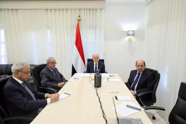 الرئيس العليمي : نعوّل على الدبلوماسية اليمنية لحشد الدعم الدولي في معركة استعادة الدولة