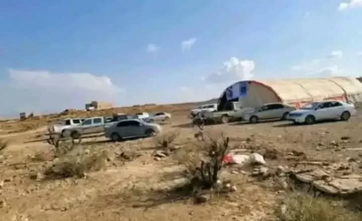 قبليون يصعّدون احتجاجاتهم في عمران على خلفية مقتل ثلاثة من أبناء حجور