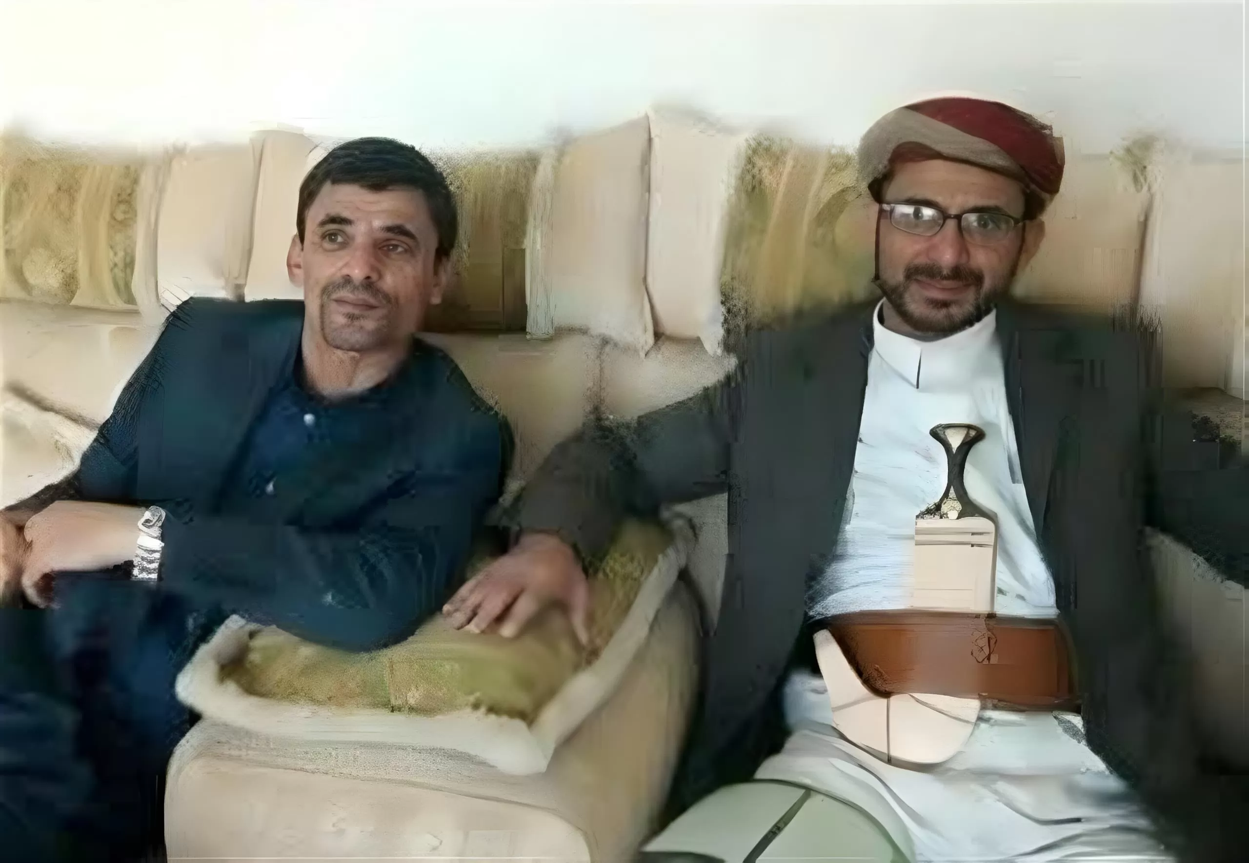 الحوثيون يختطفون شيخا قبليا موالٍ لهم في الحديدة بتهمة التخابر