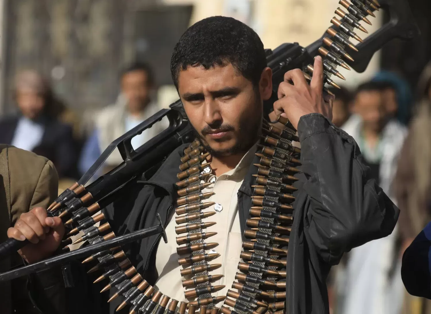 وزير يمني: الحوثيون يستهدفون المدنيين في مناطقهم ويلصقون التهمة بالقوات الأمريكية