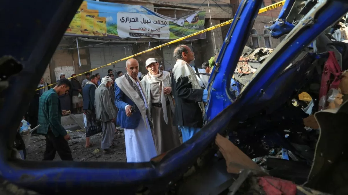 الحوثيون يبتزون السكان بالغذاء والخدمات لفرض التجنيد الإجباري (تفاصيل)