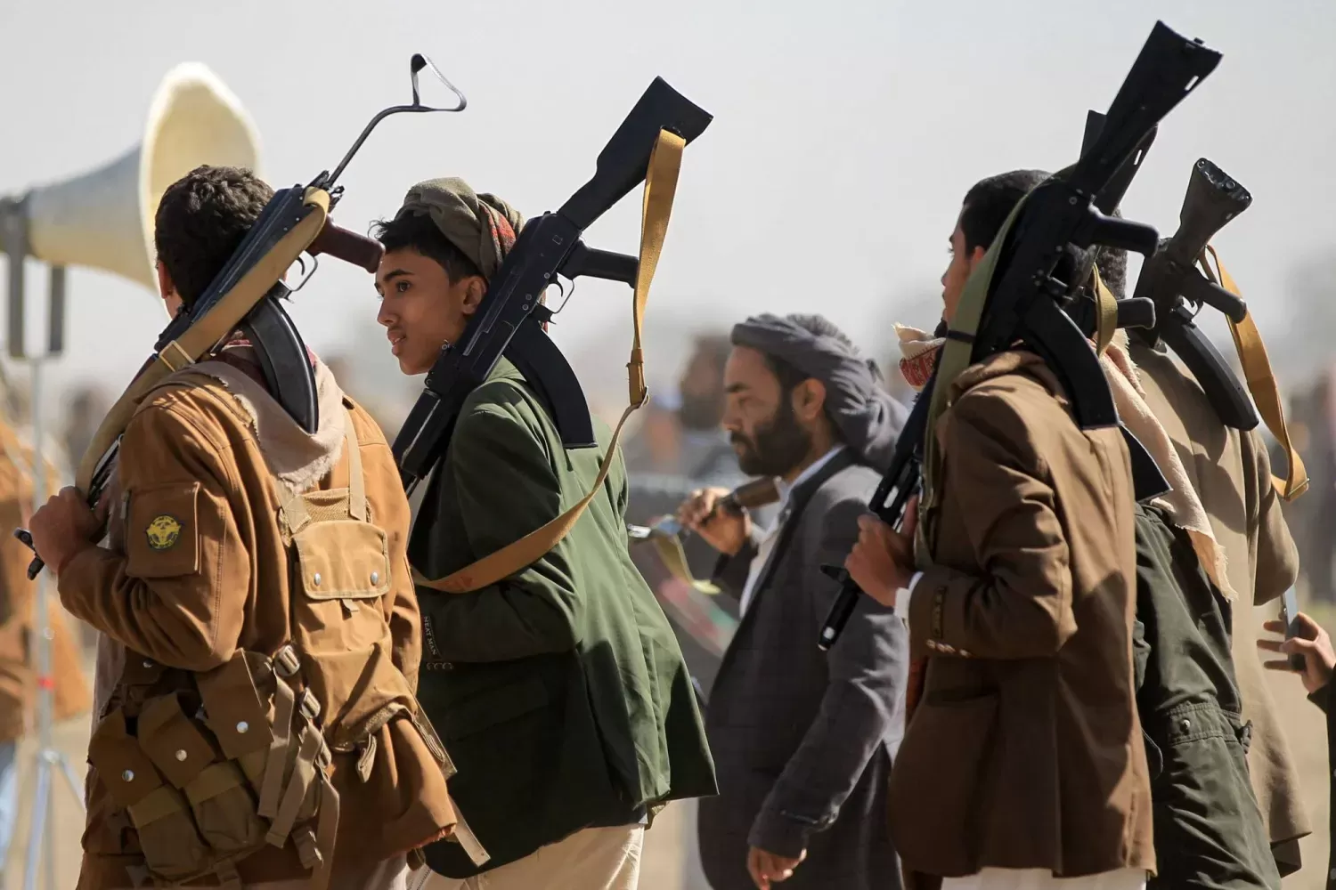 الرئيس الصومالي يكشف تخادمًا خطيرًا بين الحوثيين وحركة الشباب