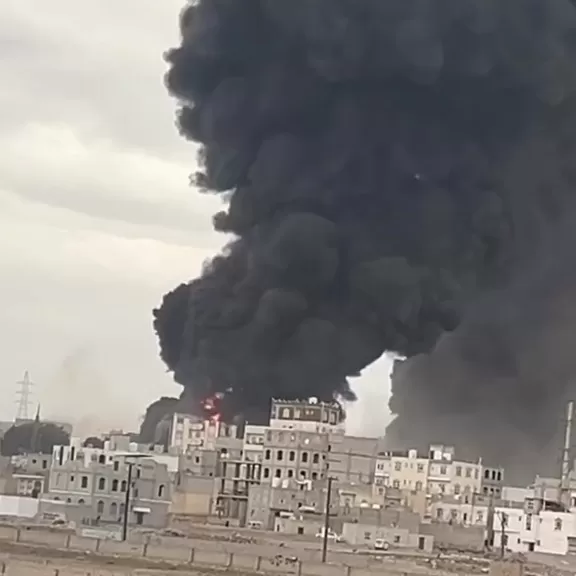 ضربات جوية إسرائيلية تستهدف مطار صنعاء ومنشآت حيوية ومحطات كهرباء (تفاصيل)