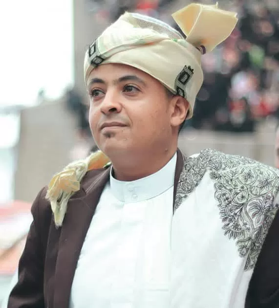 الحوثيون يفرجون عن موظف في منظمة دولية بعد عام من احتجازه بصعدة