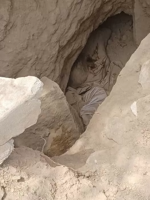 تعز : مجهولون ينبشون قبرًا في مدينة التربة بدافع شائعة عن "ذهب مدفون"