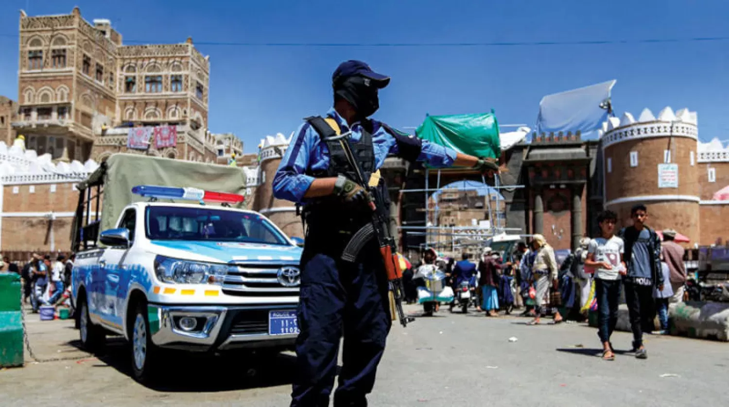 الحوثيون يختطفون تجارًا وعمالاً في صنعاء لرفضهم دفع جبايات غير قانونية