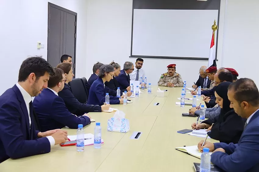 وزير الدفاع: مليشيا الحوثي حوّلت اليمن إلى حقل تجارب للأسلحة الإيرانية