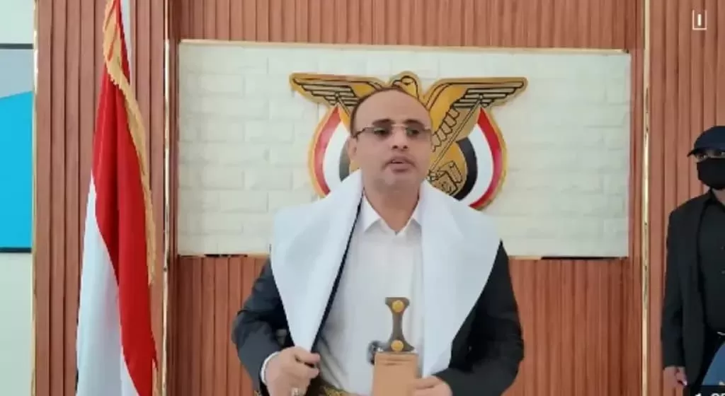 سخرية واسعة من تصريحات المشاط عقب تدمير آخر طائرات اليمنية بمطار صنعاء