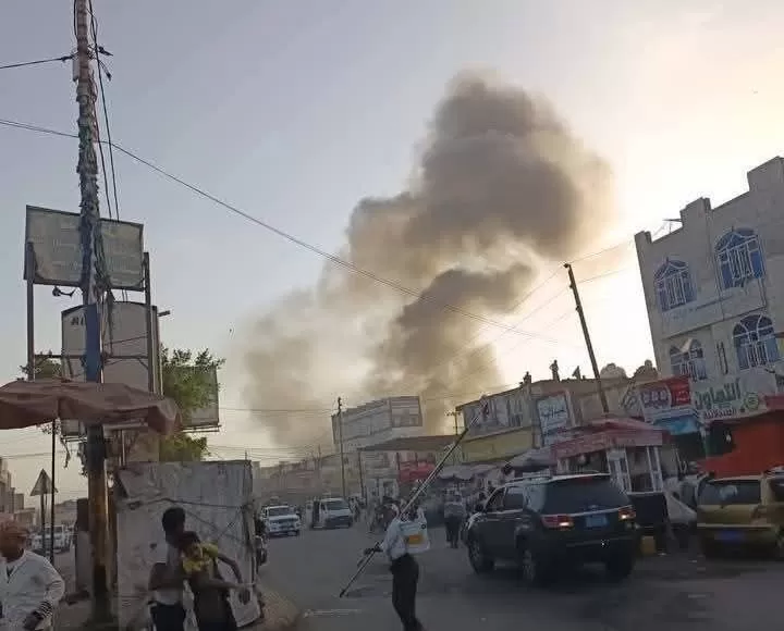 ضحايا مدنيون بينهم أطفال ونساء بانفجار مخزن أسلحة للحوثيين شرق تعز