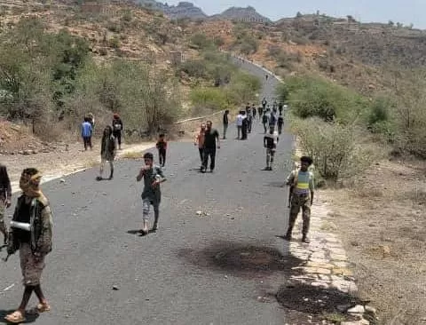 فتح طريق صنعاء-عدن عبر الضالع بعد عقد من الإغلاق وسط ترحيب شعبي واسع