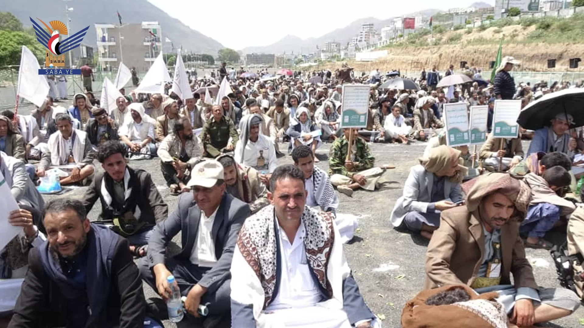 الحوثيون يجبرون موظفي إب على حضور فعالية طائفية داخل الجامعة