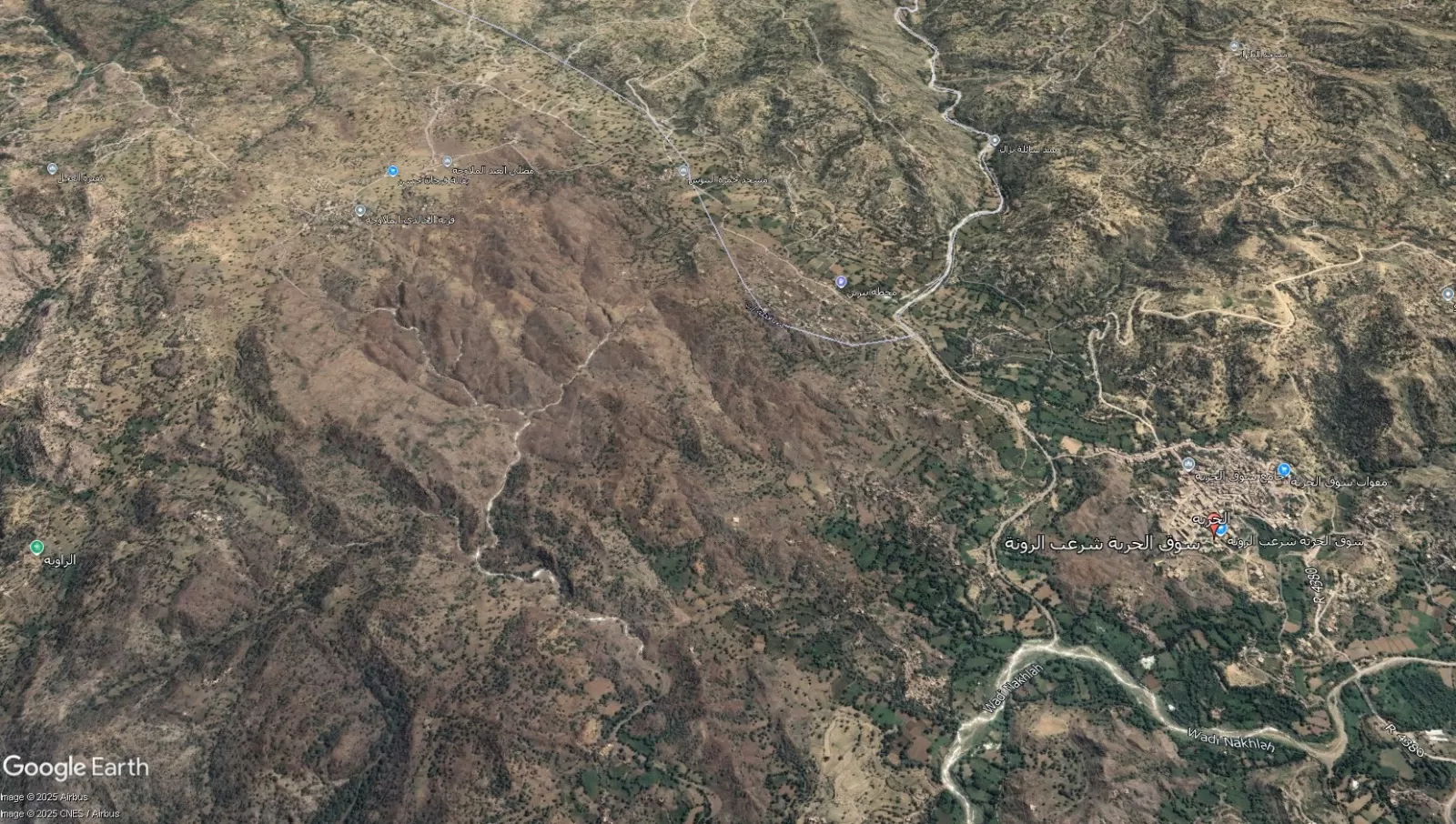 الحوثيون يستحدثون معسكرًا تدريبيًا في شرعب الرونة شمال غرب تعز