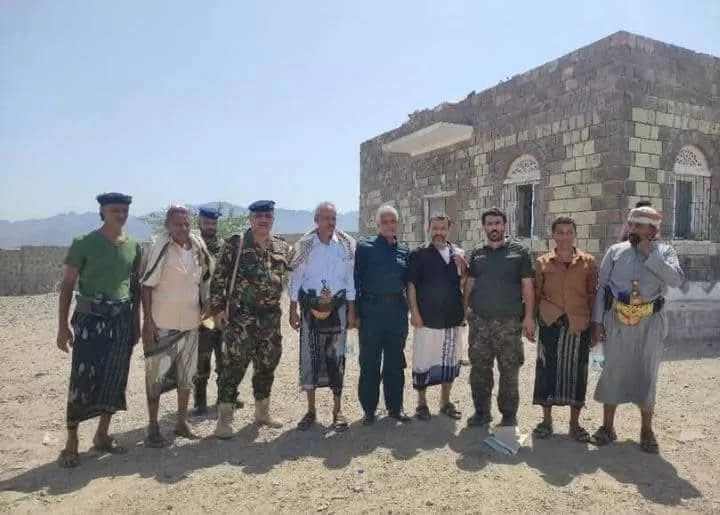 قرار أمني جديد في الوازعية يكشف عمق الانقسام بين تعز والساحل الغربي (تفاصيل)