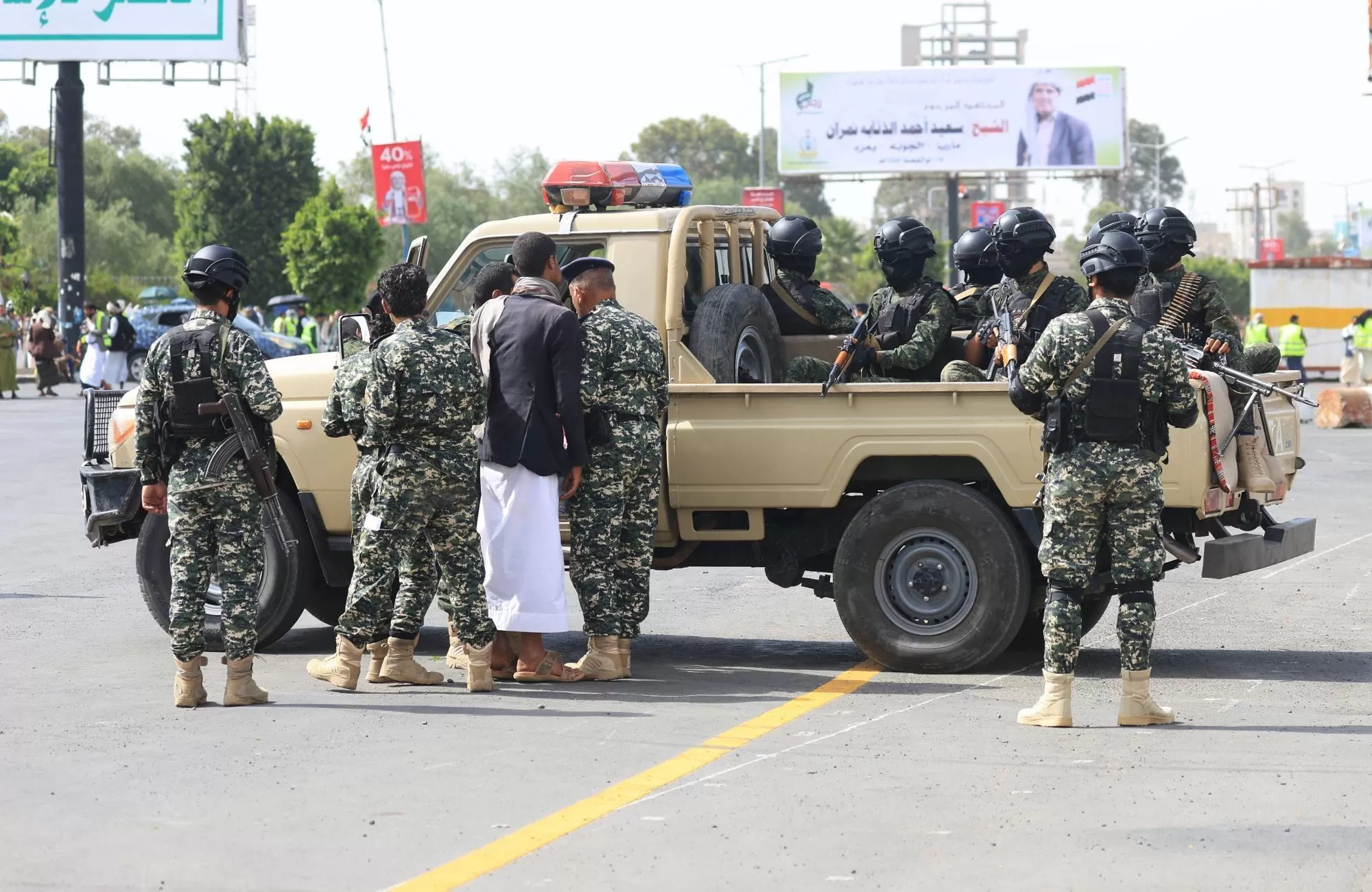 صحيفة: دعوات حوثية لـ "حل سياسي" إثر مخاوف داخلية من انهيار مشروع الإمامة