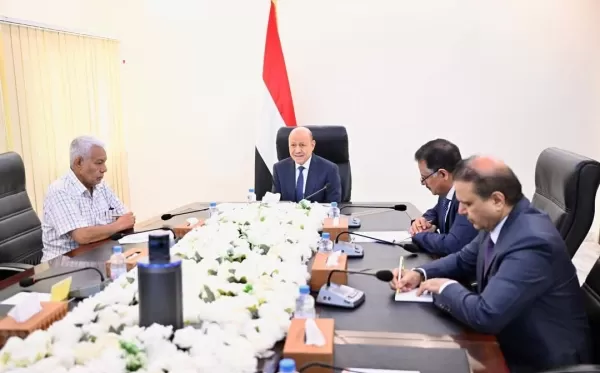 الرئيس العليمي: الملفان الاقتصادي والخدمي في صدارة أولويات الحكومة