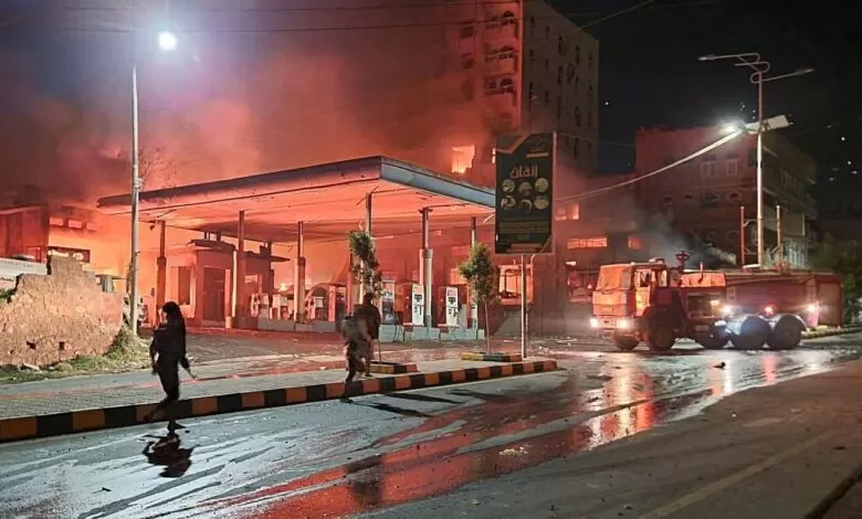مقتل مدني وإصابة 23 آخرين في قصف حوثي استهدف محطة وقود شرق تعز