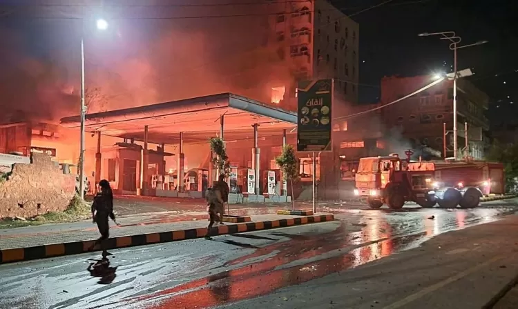 شرطة تعز: انفجارات محطة الوقود ناتجة عن قصف حوثي بطائرة مسيرة