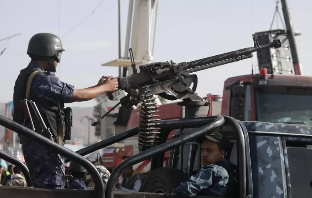 الحوثيون يختطفون مواطنًا من منزله في صنعاء وينهبون ممتلكاته