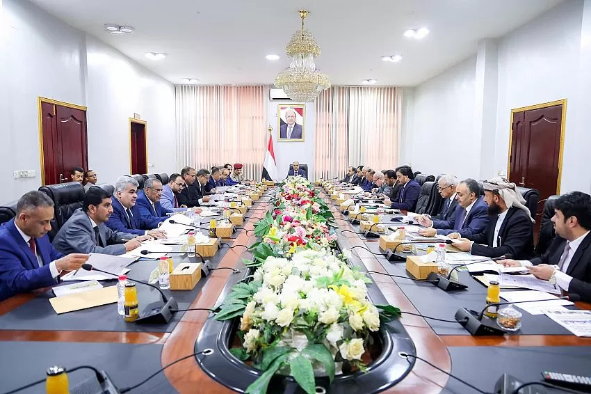 اجتماع حكومي يقر حزمة معالجات عاجلة لأزمة الكهرباء