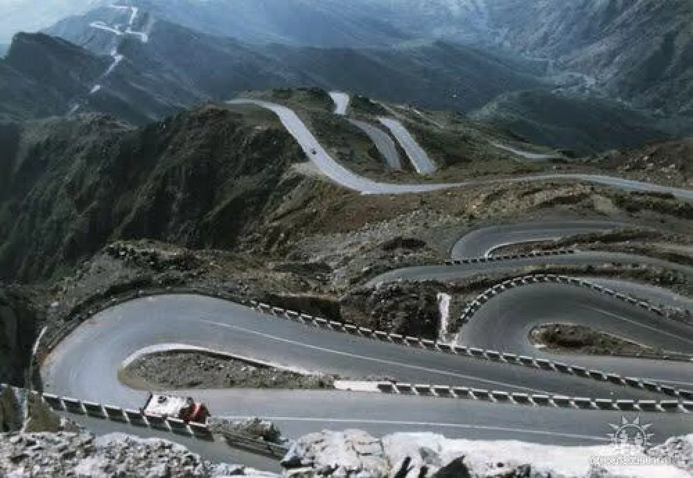 الحوثيون يعلنون فتح طريق "عقبة ثرة" وسلطات أبين تؤكد استمرار الترتيبات لتأهيله