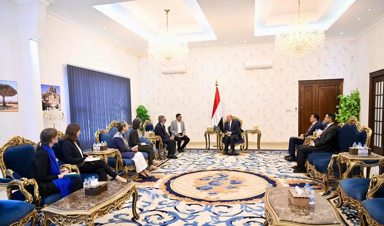 الرئيس العليمي: الحوثيون حاولوا اغتيال المبعوث الأممي لخلط الأوراق