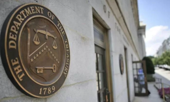 الخزانة الأمريكية تفرض عقوبات على شبكة تهريب نفط تموّل الحوثيين