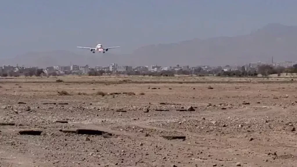 خمس طائرات مجهولة خارج جدول الرحلات الأممية تهبط وتقلع في مطار صنعاء