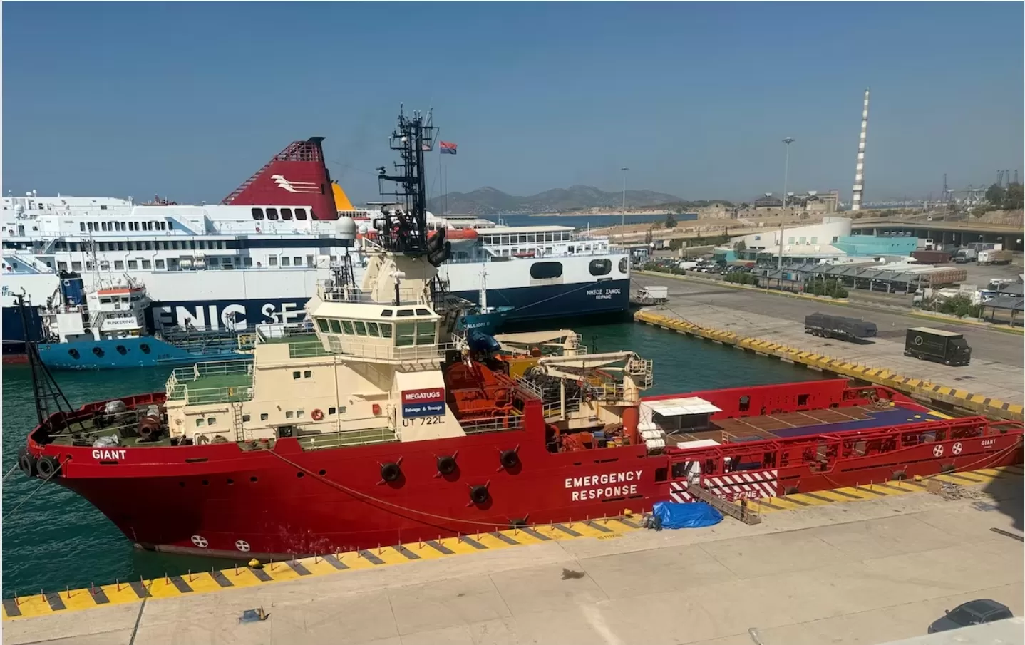 وصول سفينة إنقاذ يونانية إلى البحر الأحمر لدعم الملاحة بعد هجمات الحوثيين