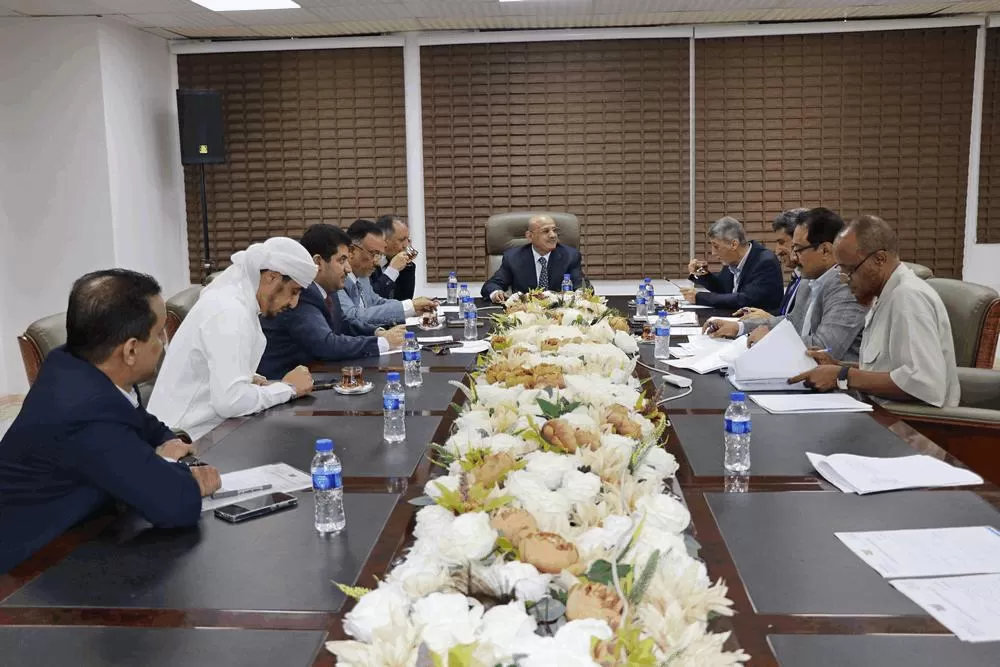 اللجنة الوطنية تبدأ تطبيق آلية ملزمة لتمويل استيراد السلع الأساسية عبر البنوك (تفاصيل)