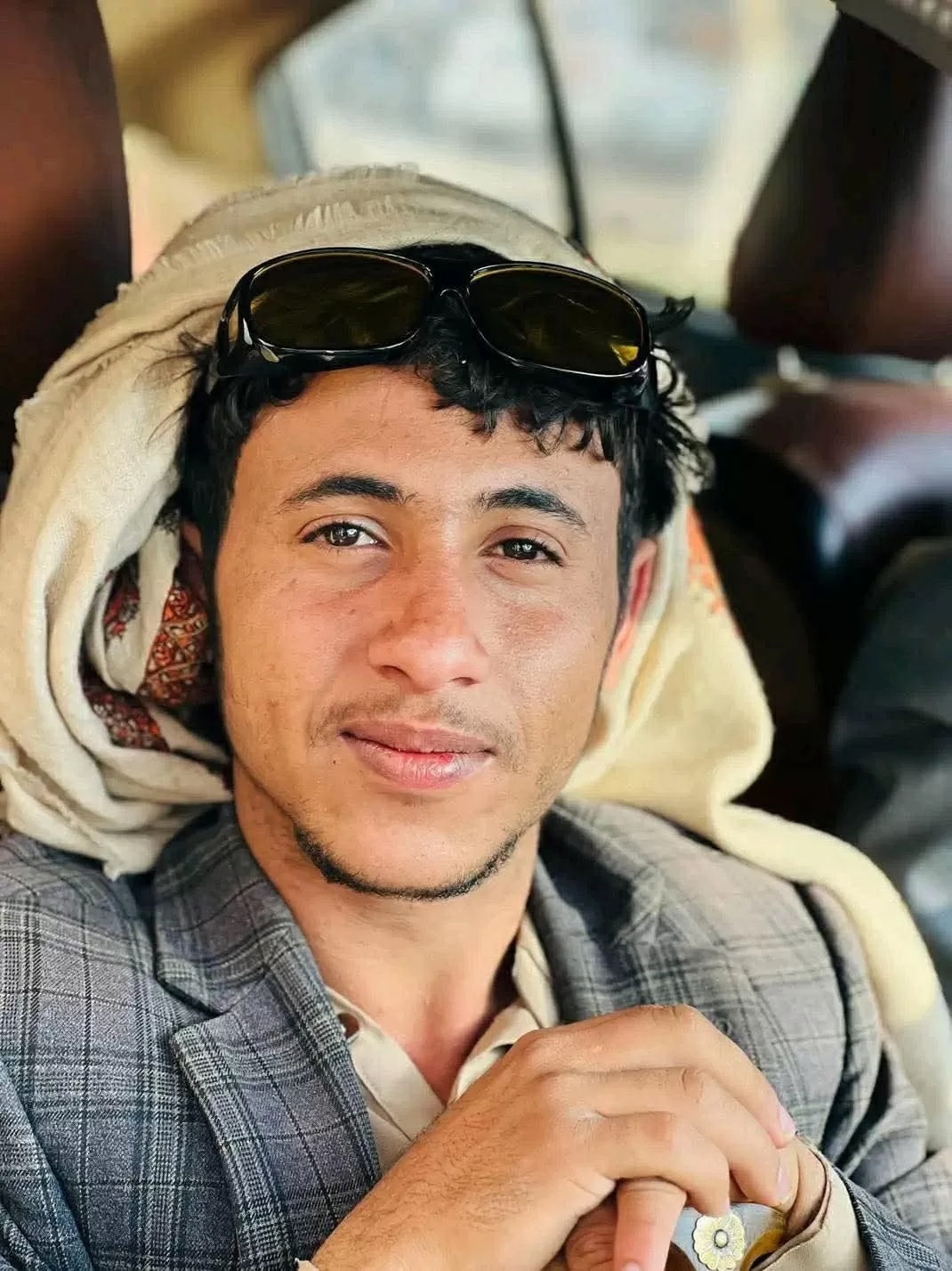 الحوثيون يحتجزون ناشط في صنعاء إثر خلاف مع منشد مقرب من قياداتهم