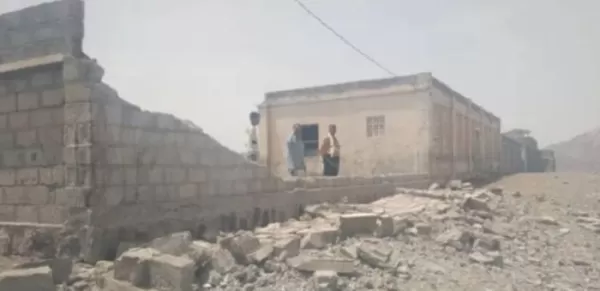 انهيار جدار في صنعاء يودي بحياة طالبتين وسط جدل حول توقيت الدراسة