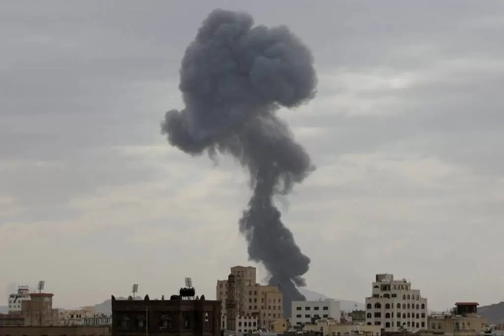 غارات إسرائيلية تستهدف قيادات حوثية بارزة وسط تكتم شديد من قبل الجماعة (تفاصيل)