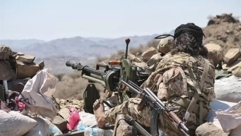 الحوثيون يصعدون في جبهات تعز والجيش يصد هجمات واسعة (تفاصيل)