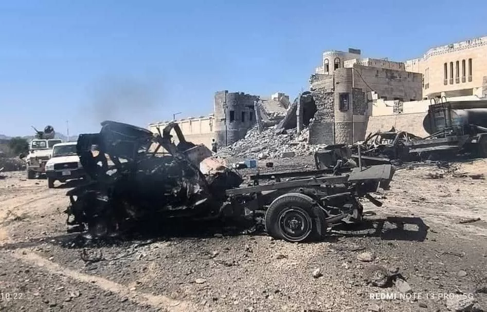 مقتل وإصابة 18 جنديا في هجوم انتحاري استهدف ثكنة عسكرية بأبين