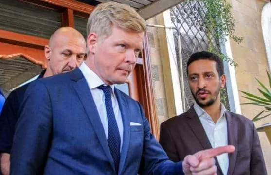 الحوثيون يقتحمون مكتب المبعوث الأممي في صنعاء ويعتقلون عددا من الموظفين