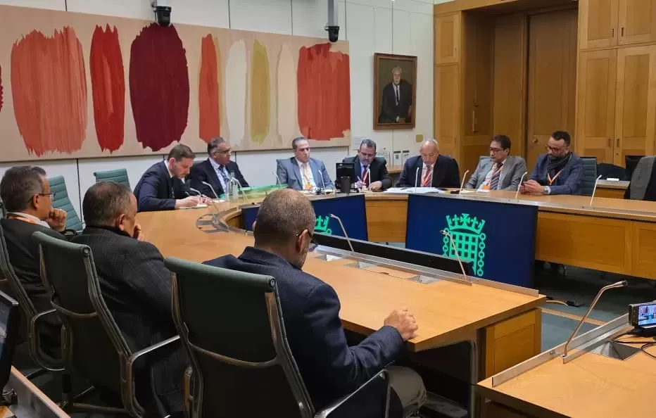 لقاء برلماني يمني - بريطاني في لندن يناقش جذور الأزمة اليمنية وسبل استعادة الدولة