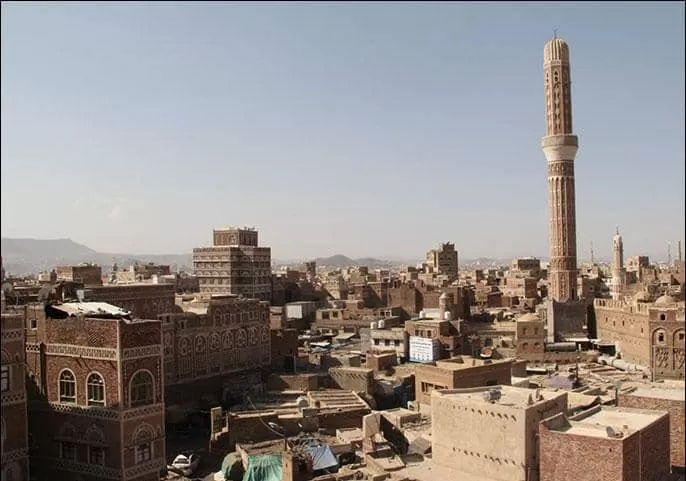 الحوثيون يختطفون عشرات المدنيين عقب تطويق حي سكني في صنعاء