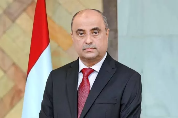 رئيس الحكومة يلغي قرار تعيين مدير جديد لشركة النفط بساحل حضرموت