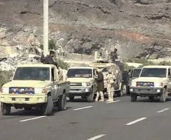 قوات "درع الوطن" تبدأ استلام منشآت سيادية في عدن ضمن خطة أمنية مشتركة